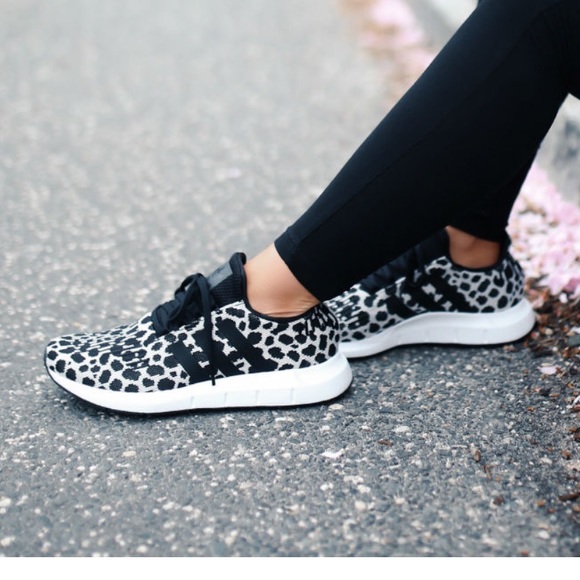 adidas Swift Run "Raw White/Black" Shoe Leopard - Picture 2 of 8